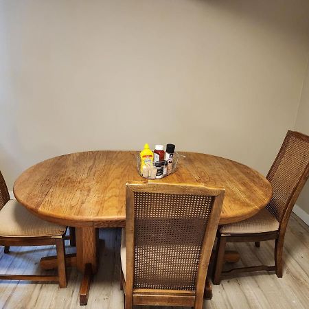 Economical Homestay Burnaby Eksteriør bilde