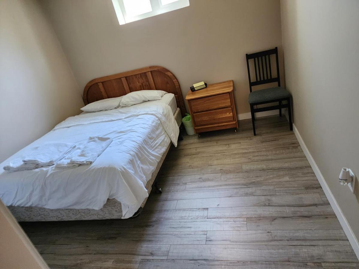 Economical Homestay Burnaby Eksteriør bilde