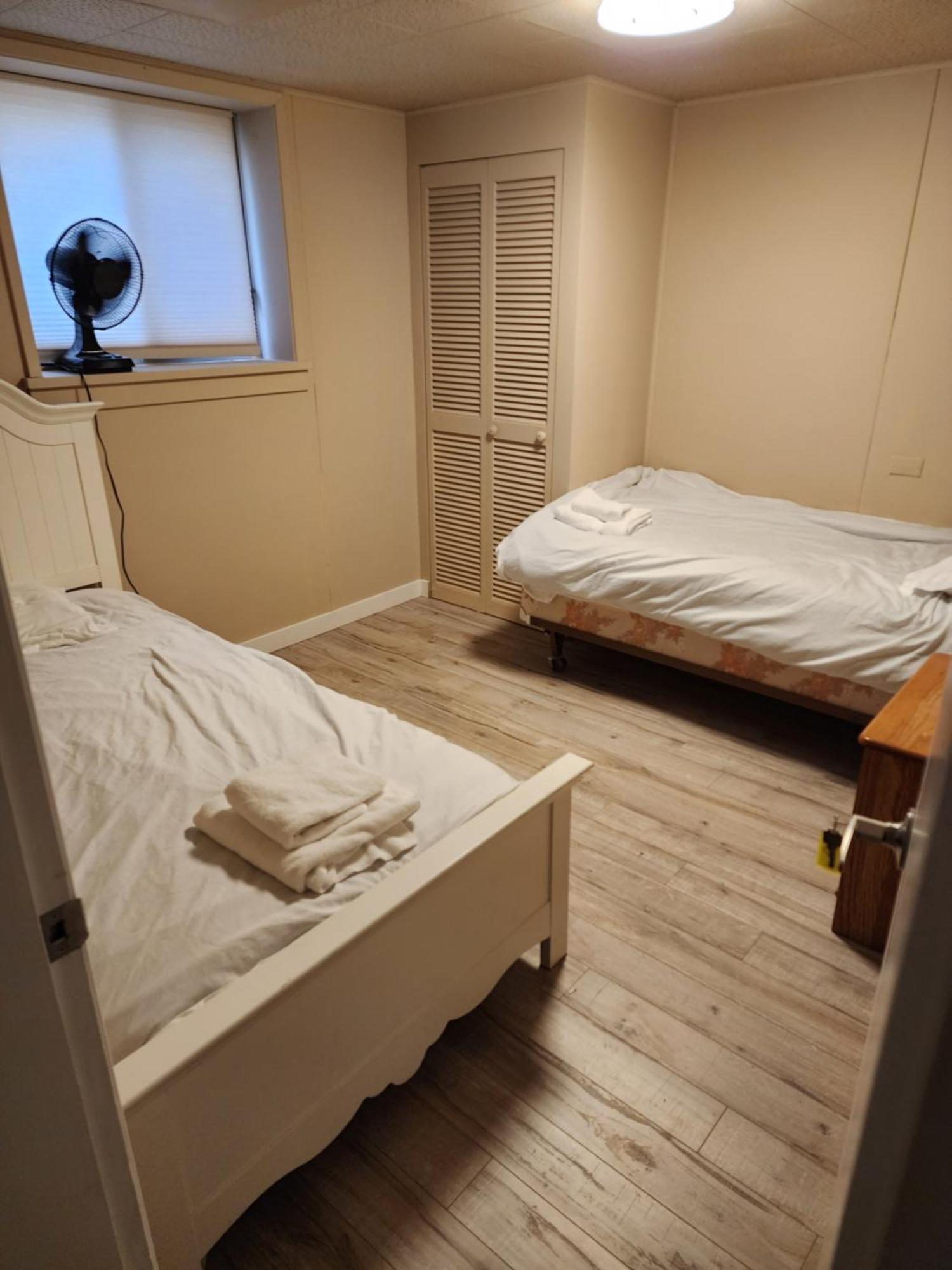 Economical Homestay Burnaby Eksteriør bilde